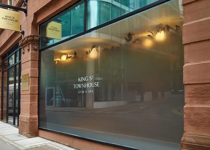 Top Hotels Close to Manchester AO Arena